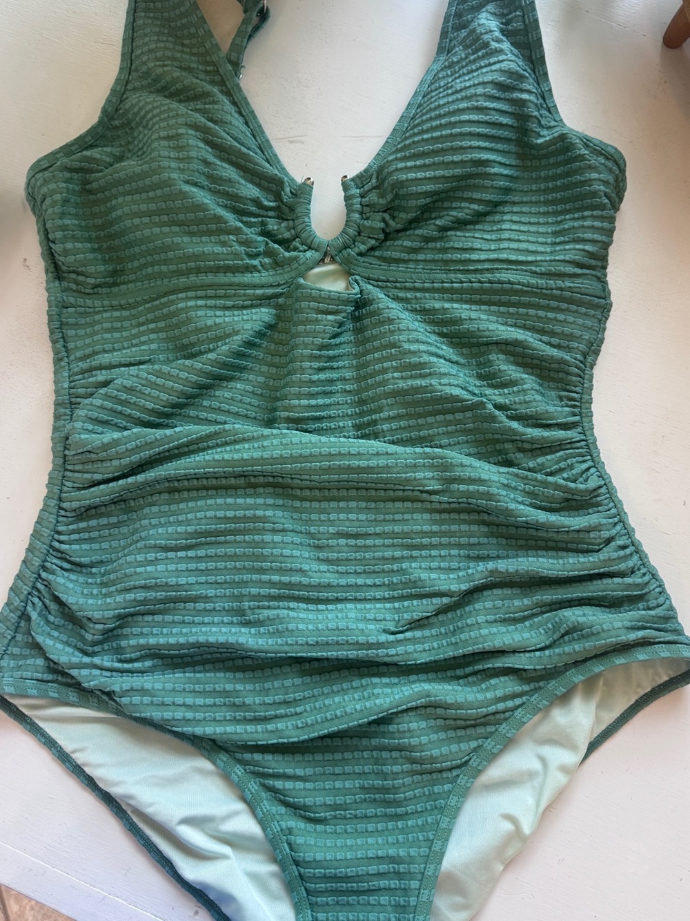 Cupshe Green V-Wire Cutout One-Piece Swimsuit